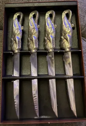 4-428 ARTHUR COURT DESIGNS Elephant Handle Steak Knives Steel