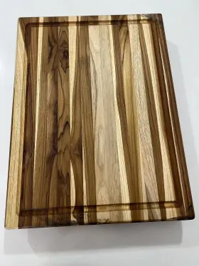 TEAK24GROOVE BACKYARD DUDES Teakwood Cutting Board Juice
