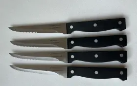 0860814 CALPHALON Kitchen Essentiels Steak Knives