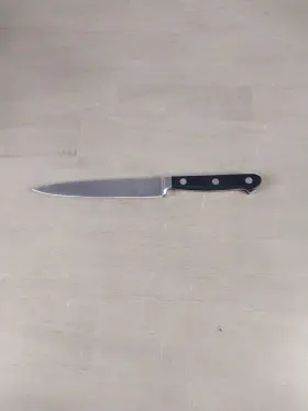 0862311 CALPHALON Simply Utility Knife Forged Stain Rivet