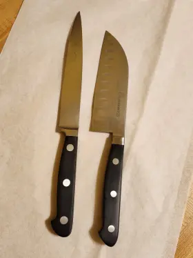 0864812 CALPHALON Santoku Knife Forged Stain Utility