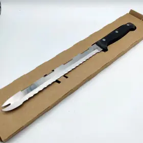 P6925 CARRIAGE HOUSE PERFORMA Knife Serrated Frozen Food Wood