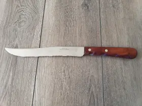 P251-8 WOOD Serrated Carving Slicing Knife Handle Fing Grips