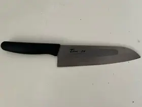 CGT19H CERA Forever Contoured Santoku Titanium Titan Knife