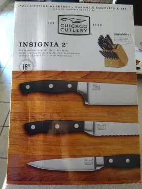 1117756 CHICAGO CUTLERY Insignia Knife Block Sharpener