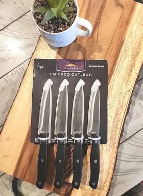 1137218 CHICAGO CUTLERY Ellsworth Steak Knives Steel Tang