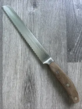 6G21BK CHICAGO CUTLERY Serrated Steel Bread Knife Wood