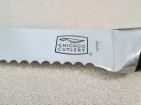 6J18AH CHICAGO CUTLERY Forged Bread Knife #2