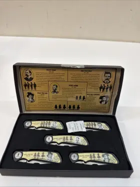 KN-1977 COLLECTIONS ETC Set Cowboy Legends West Knives Box