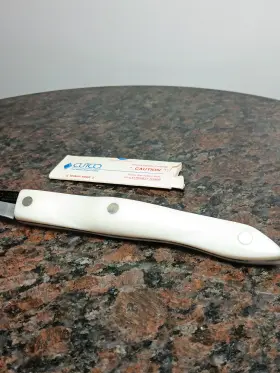 3120 CUTCO Bird Beak Paring Knife Pearl Handle Great #2