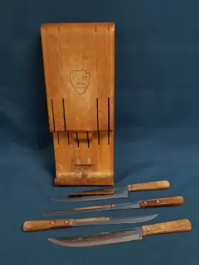 D-145172 EKCO Flint Hollow Wood Handle Knife Set Wall Block