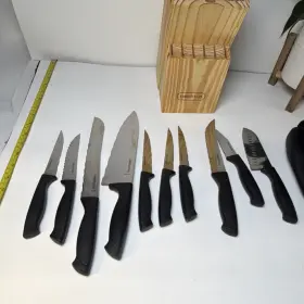 2102030 FARBERWARE Steel Knife Set Wood Block Handles