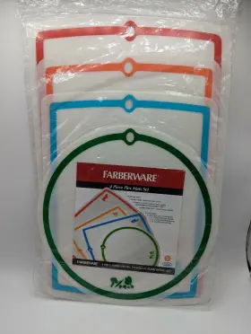 5028732 FARBERWARE Flexible Cutting Mats Set Coded Food Icons
