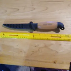 KF010-12BK FIELD AND STREAM Fillet Knife Lanyard Blade