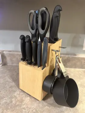 48224 HECEF Kitchen Knife Set Wooden Block Sharp Steel Blade
