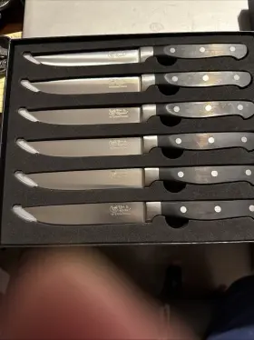 HR1062 HEN ROOSTER International Steak Knifes Forged Cutlery