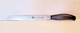 30046-200 HENCKELS TWIN FIVESTAR Zwilling Star Bread Knife