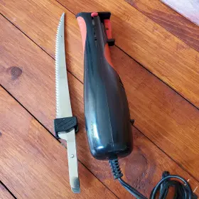 WEK1 INNOVATIVE PROCUREMENT LLC Electric Fishing Knife