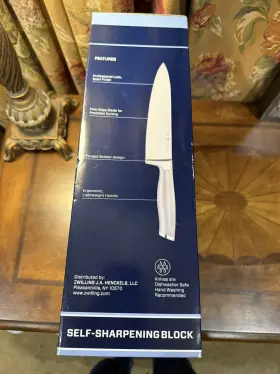 035886410728 J.A. HENCKELS INTERNATIONAL Classic Razor Sharp #2