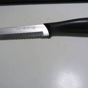 13570-130 J.A. HENCKELS INTERNATIONAL Cap Serrated Utility #2