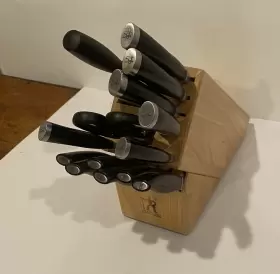 16932-000 J.A. HENCKELS INTERNATIONAL Knife Block Set Knives