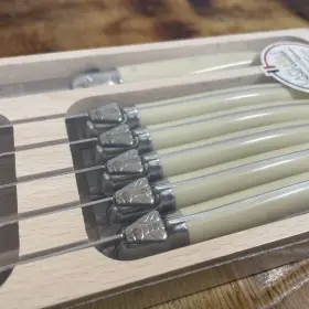 289490000050 LAGUIOLE Steak Knifes Colour Set Wooden Tray #2