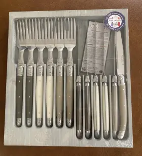 JD93232 LAGUIOLE Jean Dubost Knives Forks Bee Flatware Linen