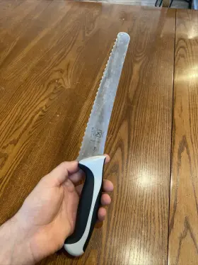 765301948733 MERCER CULINARY High Carbon Bread Knife Serrated