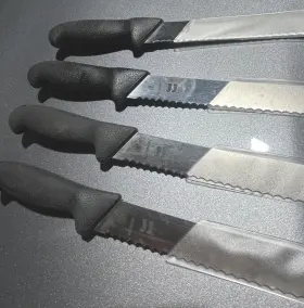 M22509KEC MERCER Jimmy Johns Bread Knife Covers High Carbon