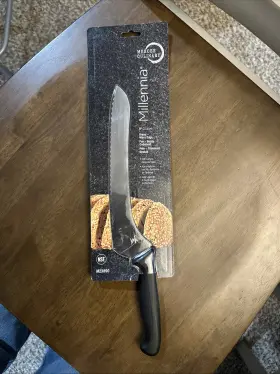 M23890 MERCER Culinary Millennia Bread Knife Wavy Edge