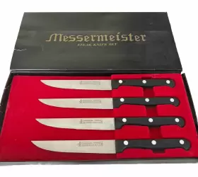 4002-4 MESSERMEISTER Portugal Stain Steak Knife Set