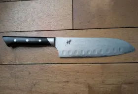 34324-180 MIYABI Morimoto Knife Carbon Steel Santoku Chef