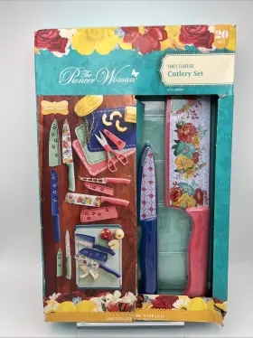 741393588439 PIONEER WOMAN Fancy Flourish Cutlery Cutting Set