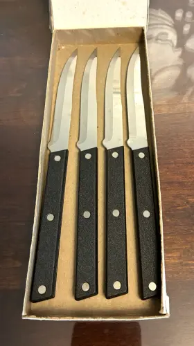 C252 RADA CUTLERY Steak Knives Riveted Handle