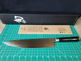 901601556667 SHUN Classic Chefs Knife Damascus Wood Handle