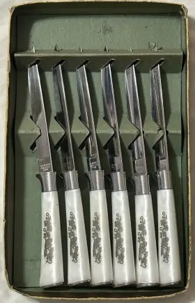 KIUTKNSOLINGEN6 SOLINGEN Steel Steak Knives Crown Awards