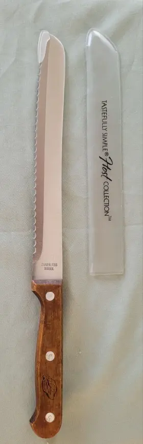 410608 TASTEFULLY SIMPLE Bread Knife Host Blade
