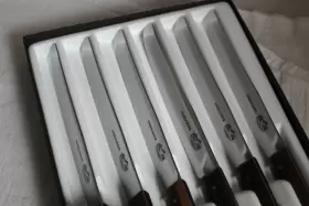 046928460588 VICTORINOX Rh Forschner Serrated Steak Knife Set #3