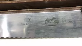 5.2933.26 VICTORINOX Swiss Fibrox Blade Serrated Bread Knife #3