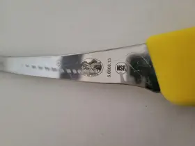 5.6608.15 VICTORINOX Fibrox Boning Knife Curved Safety Grip #2