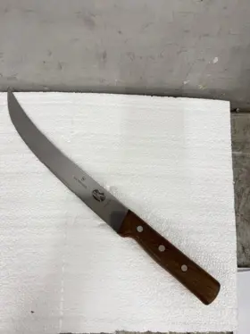 5.7200.25 VICTORINOX Curved Breaking Knife