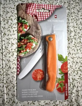 6.7836.F9B VICTORINOX Swiss Classic Folding Picnic Steak