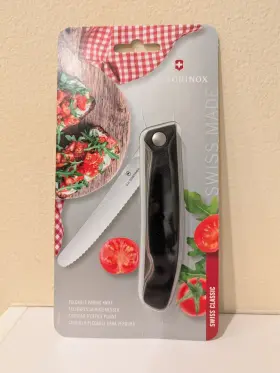 613329102862 VICTORINOX Paring Knife Folding Travel Wavy
