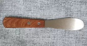 TN713 WINCO Spreader Knife Serrated Edge Wood Handle Kitchen #2