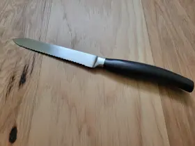 30340-130 ZWILLING J.A. HENCKELS Twin Cuisine Serrated Knife