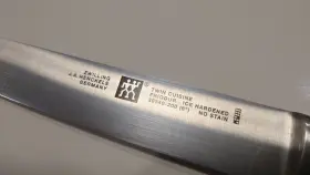 30340-200 ZWILLING J.A. HENCKELS Twin Cuisine Slicing Knife #3