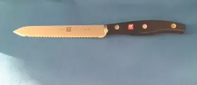 30720-132 ZWILLING J.A. HENCKELS Twin Utility Knife Serrated