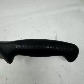 32202-256 ZWILLING J.A. HENCKELS Serrated Round Nose Slicer #3