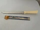 VINTAGE QUIKUT QUIKKLE STAINLESS SERRATED DOUBLE EDGE BAKELITE HANDLE KNIFE MEAT